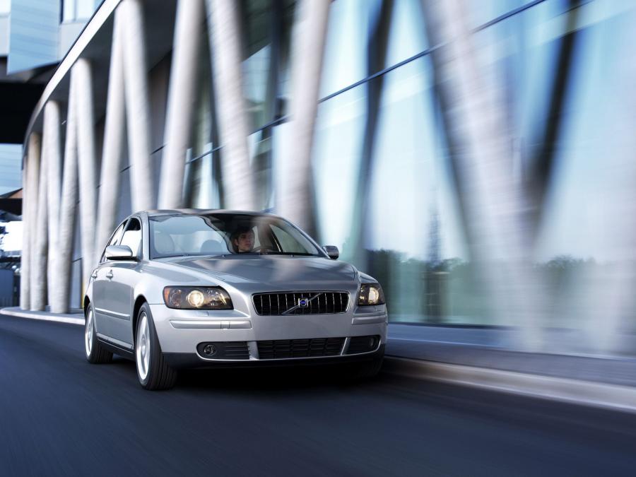  Volvo S40 D5 2004 года  (фото 3 из 21)